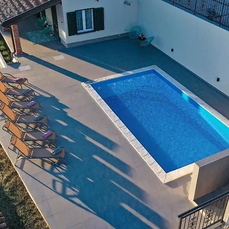 Дом отдыха House With A Swimming Pool Dolenja Vas, Istria - Sredisnja Istra - 20747 *